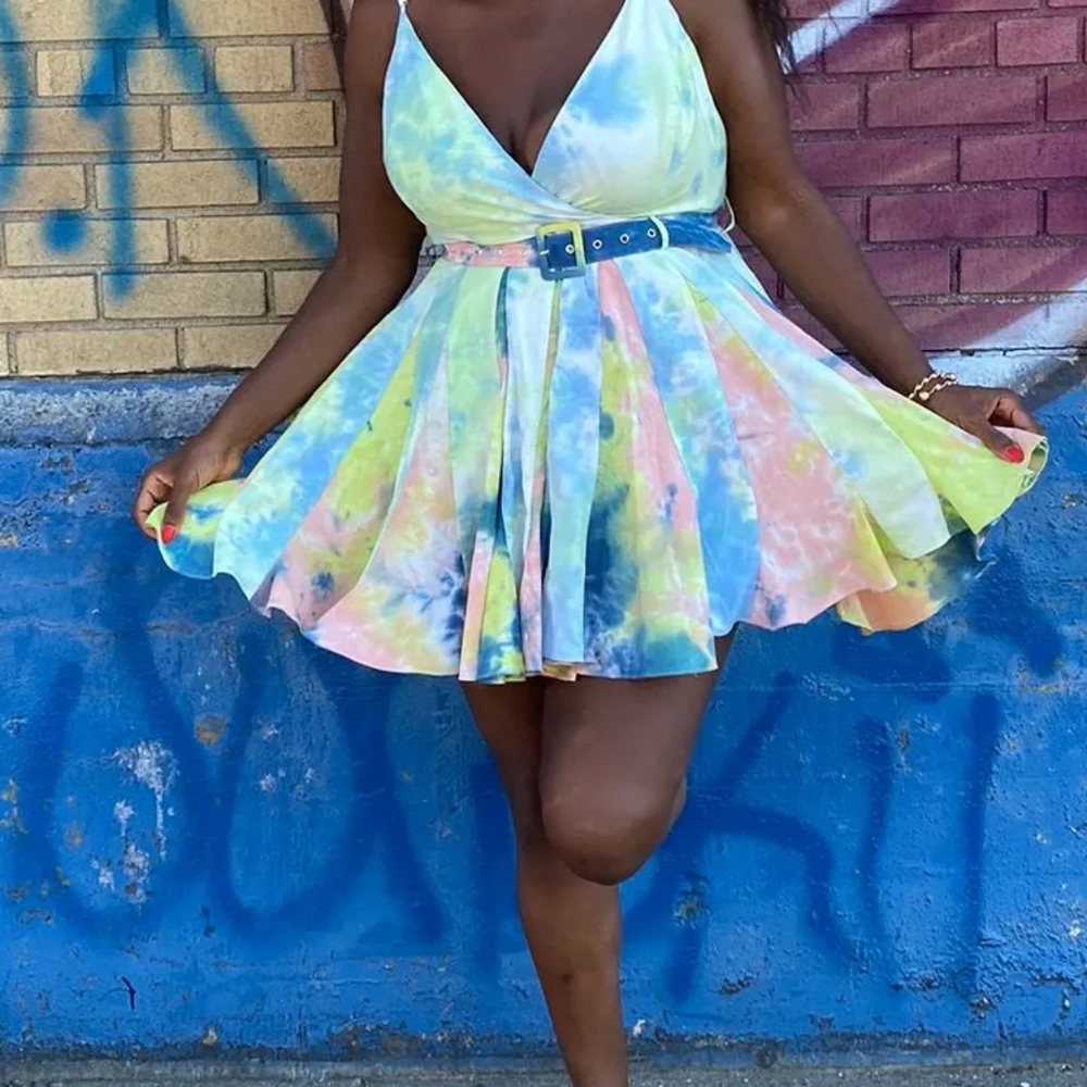 L'ATISTE Blue Pink Plunge Sundress Mini